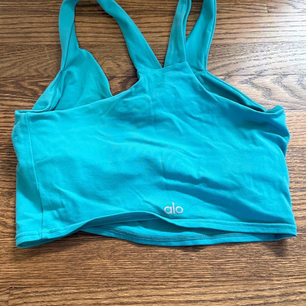 ALO Yoga Turquoise Top - Picture 4 of 7